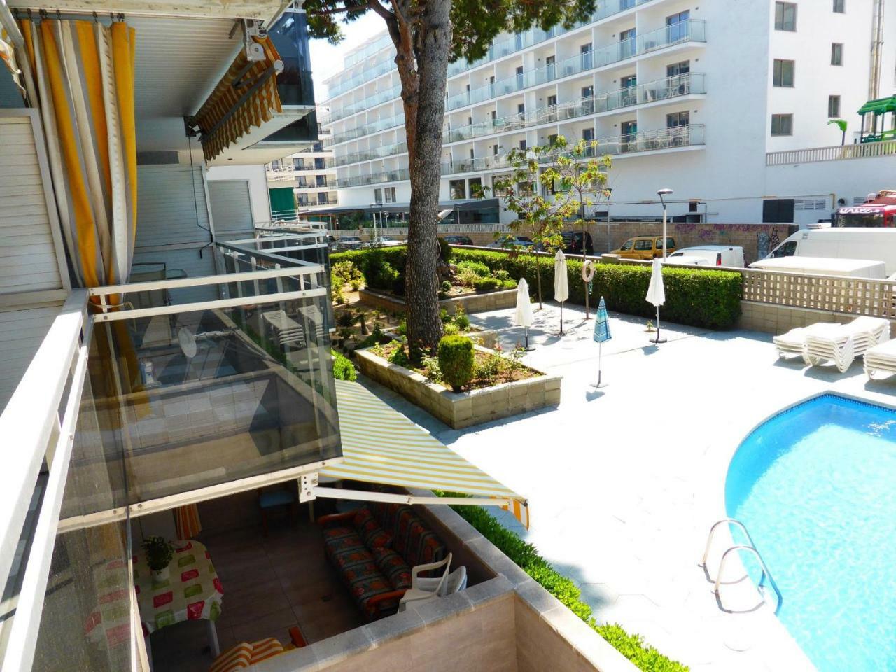 Apartamentos Montblanc Familidays 013 Salou Exterior foto